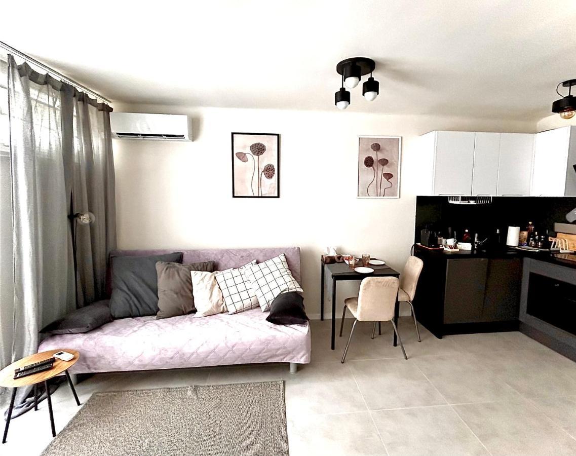 Sky Apartment Comfy Suite Pereca Warsaw Ngoại thất bức ảnh