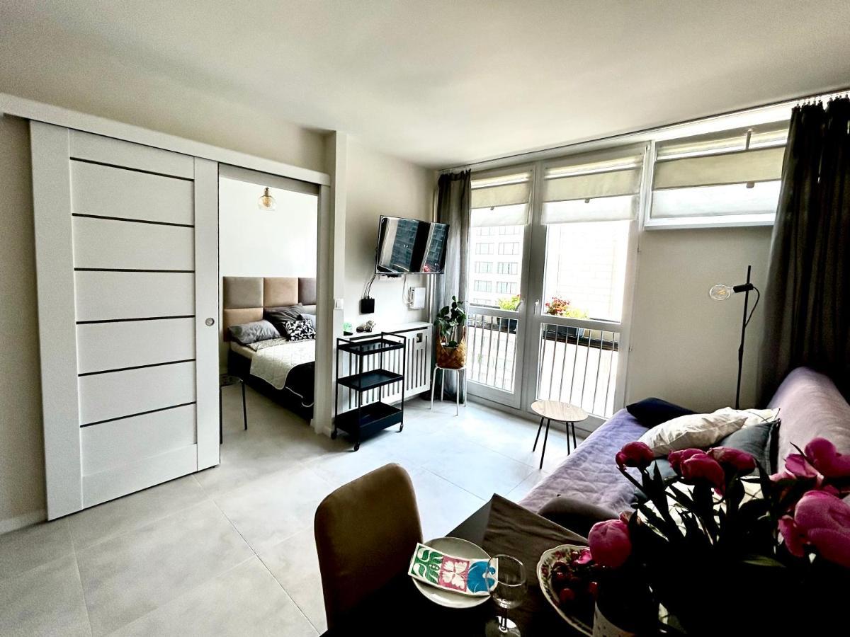Sky Apartment Comfy Suite Pereca Warsaw Ngoại thất bức ảnh